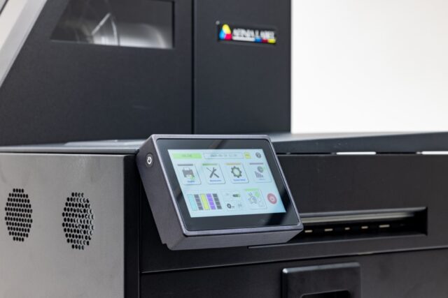 L801 pro with touchscreen interface